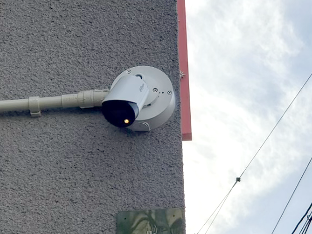 監視カメラ 外観 屋外 防犯カメラ